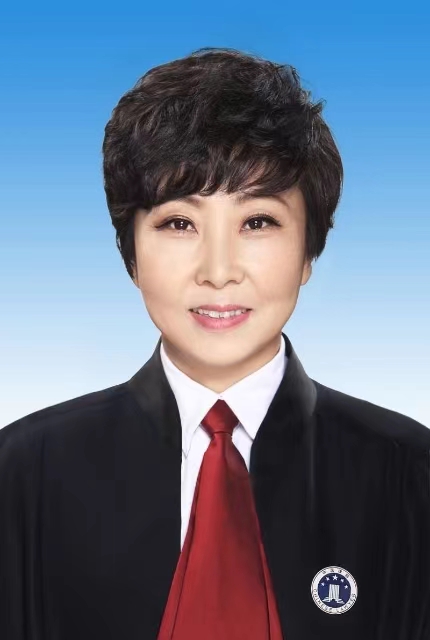 曹静 专职律师