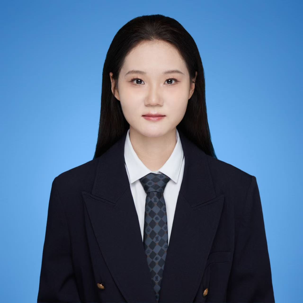 李岚巍 实习律师